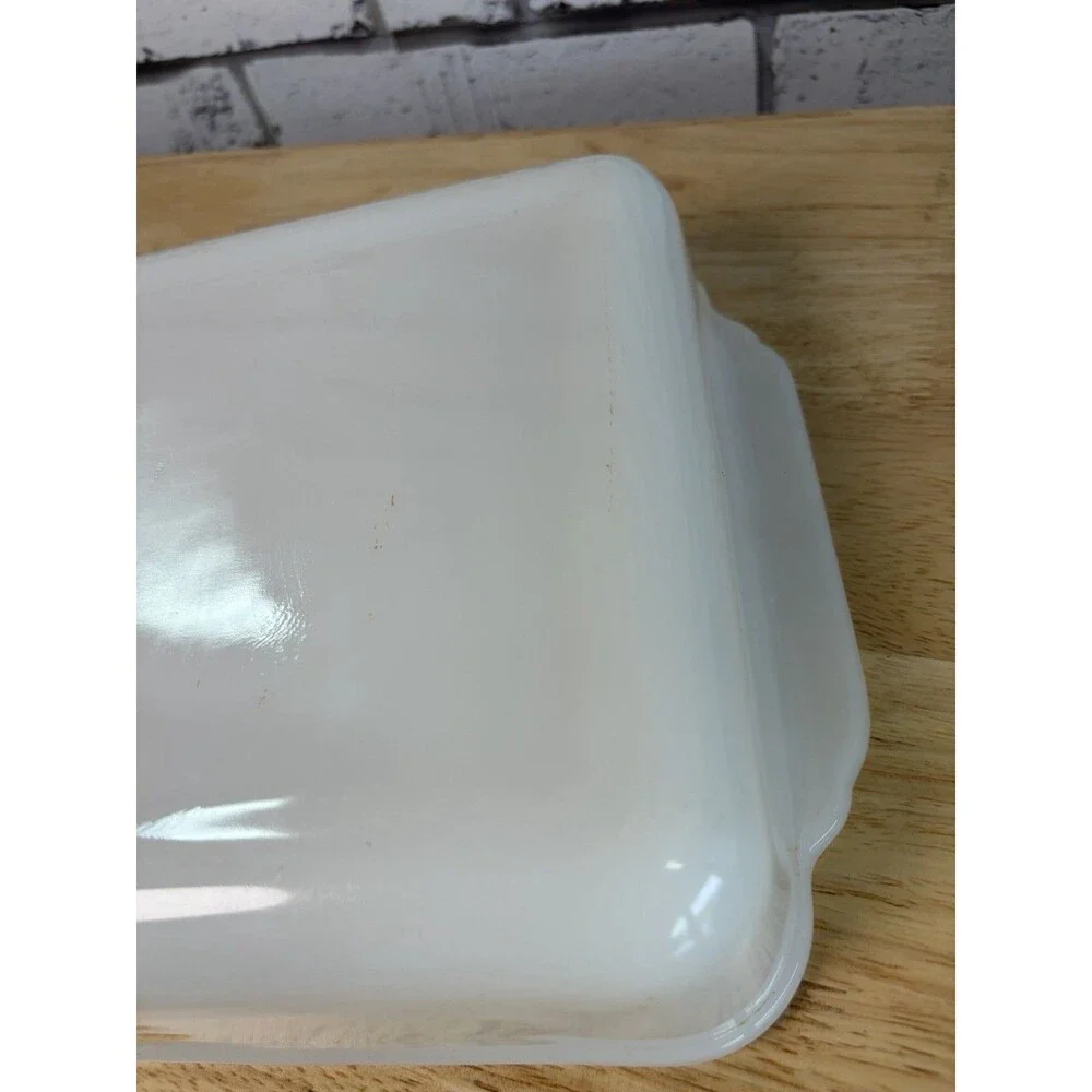 Anchor Hocking Fire-King Wheat Pattern Casserole Cake Pan 2 Qt #411 Milk Glass